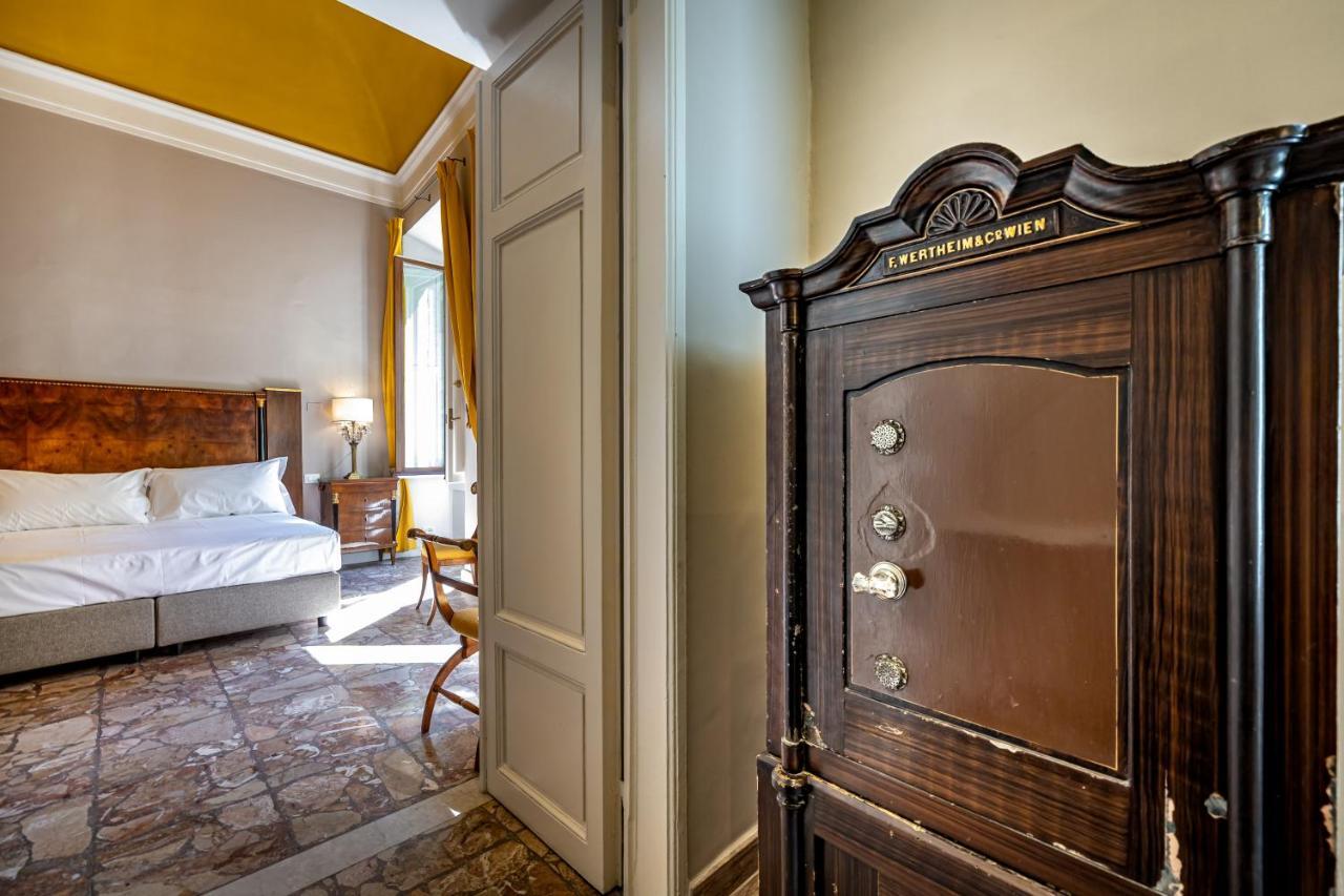 Luxury Bed And Breakfast Cerretani Palace Florencia Exterior foto